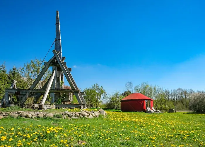 Weinrote Jurte Fuer Geniesser